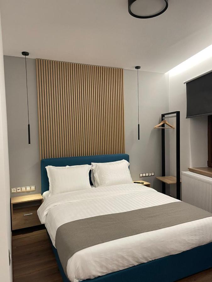 11 Luxury Apartments. Apartment